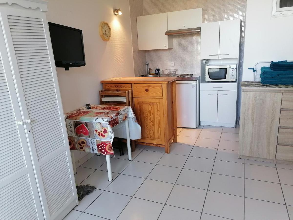Ground Floor Studio With Access To Beach And Pool Le Barcares Luaran gambar