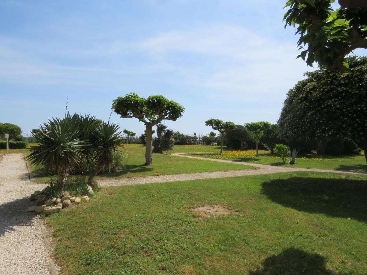 Ground Floor Studio With Access To Beach And Pool Le Barcares Luaran gambar