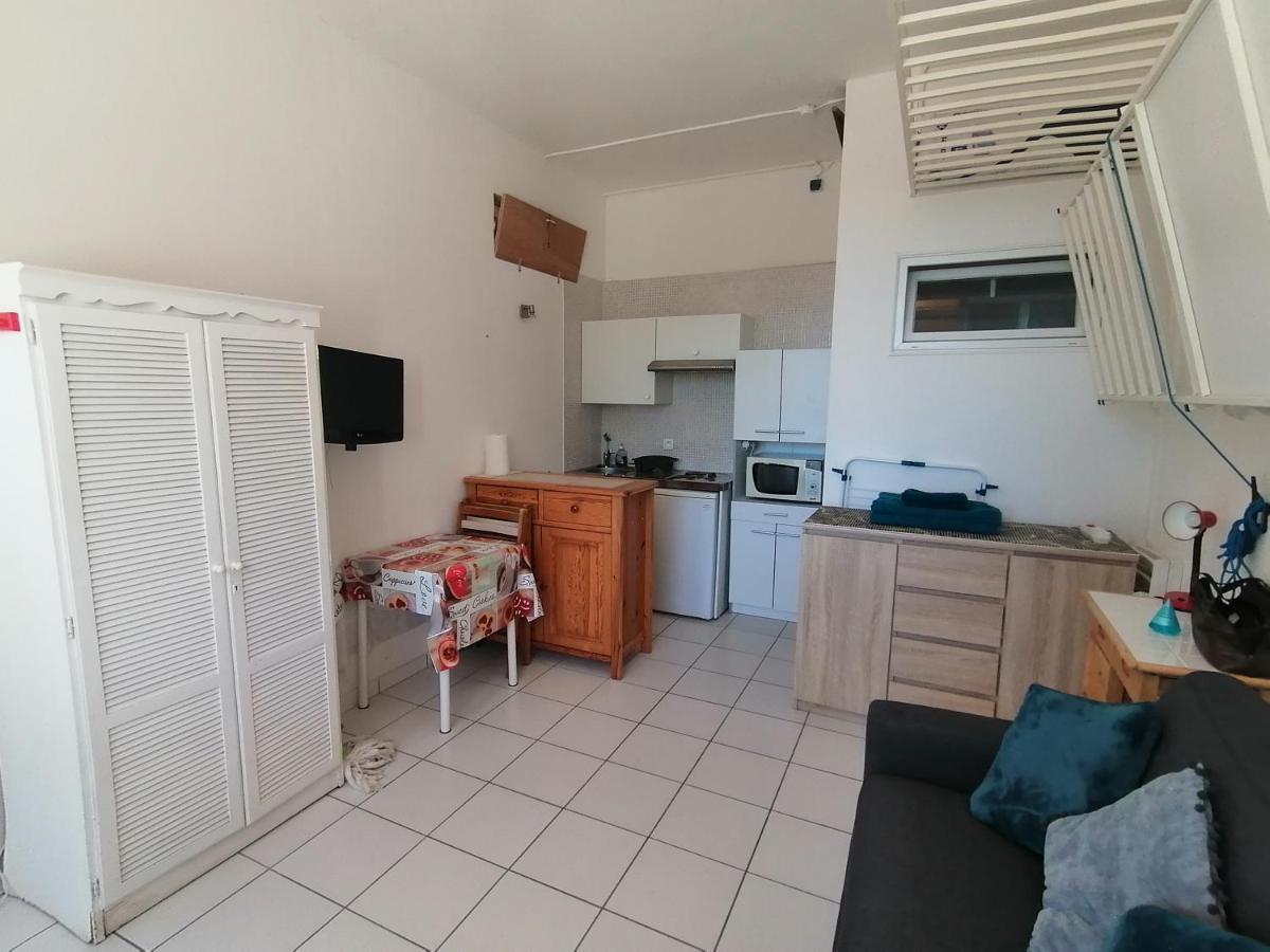 Ground Floor Studio With Access To Beach And Pool Le Barcares Luaran gambar